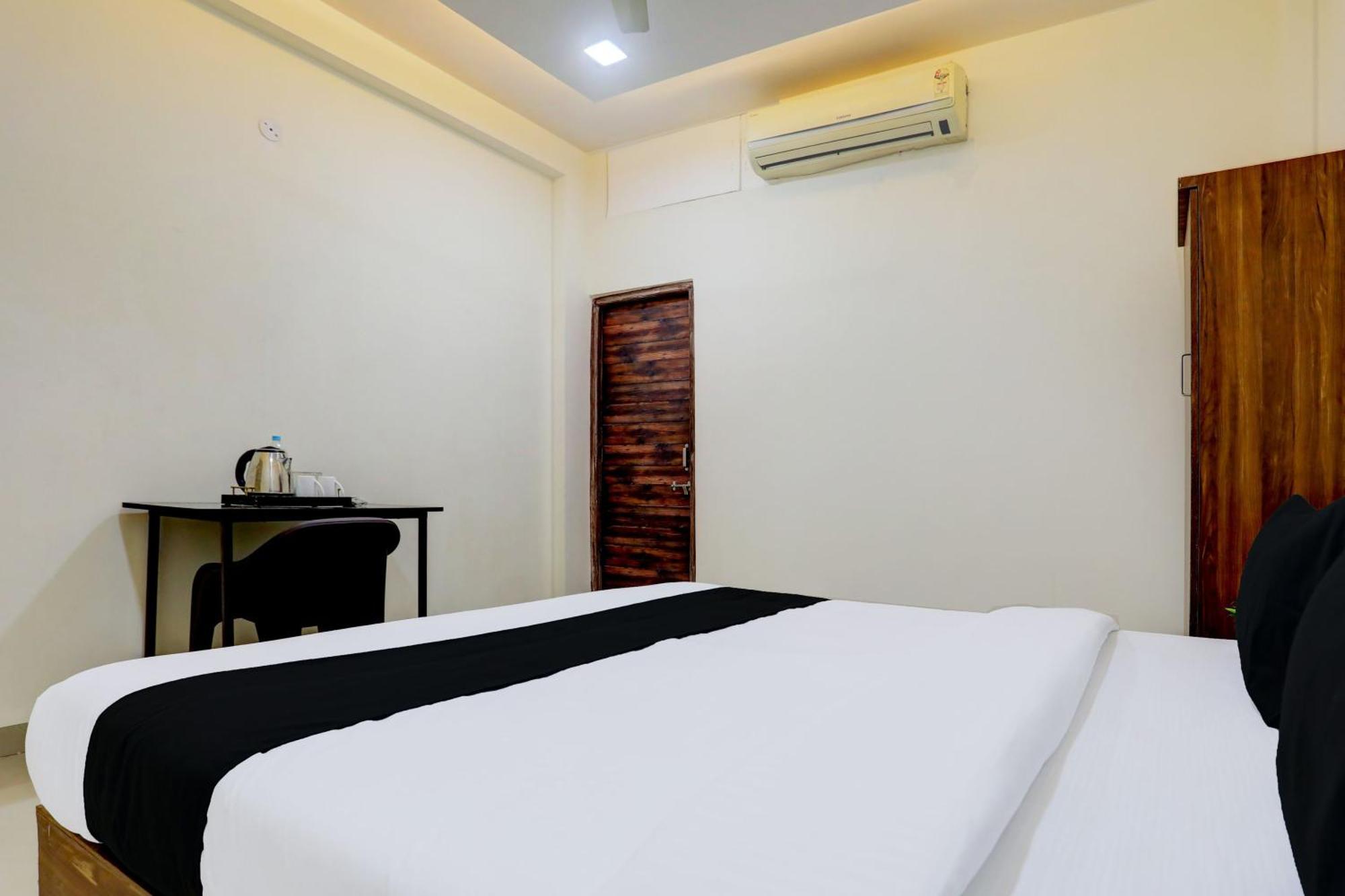 Hotel O Sb 47 印多尔 外观 照片